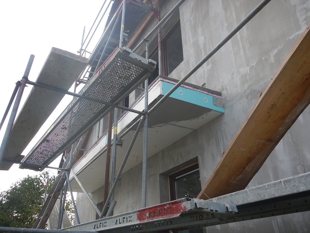 zateplenie balkona, betonovy poter, styrodur, EPS, fasada
